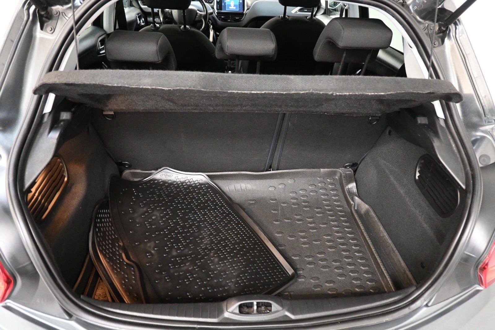 Peugeot 208 BlueHDi 100 Desire