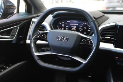 Audi Q4 e-tron Attitude