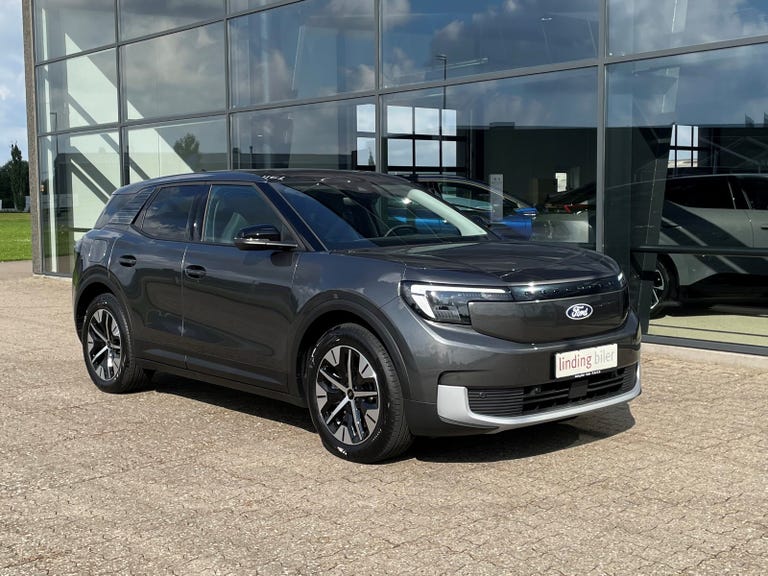 Ford Explorer Select Extended Range