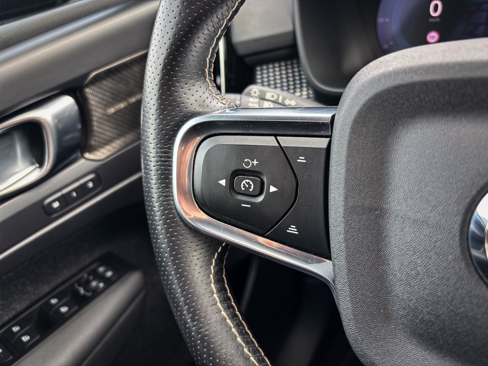 Billede af Volvo XC40  P8 ReCharge Twin R-Design