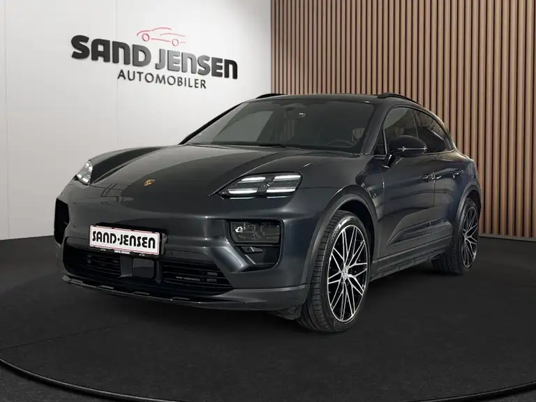 Porsche Macan 4