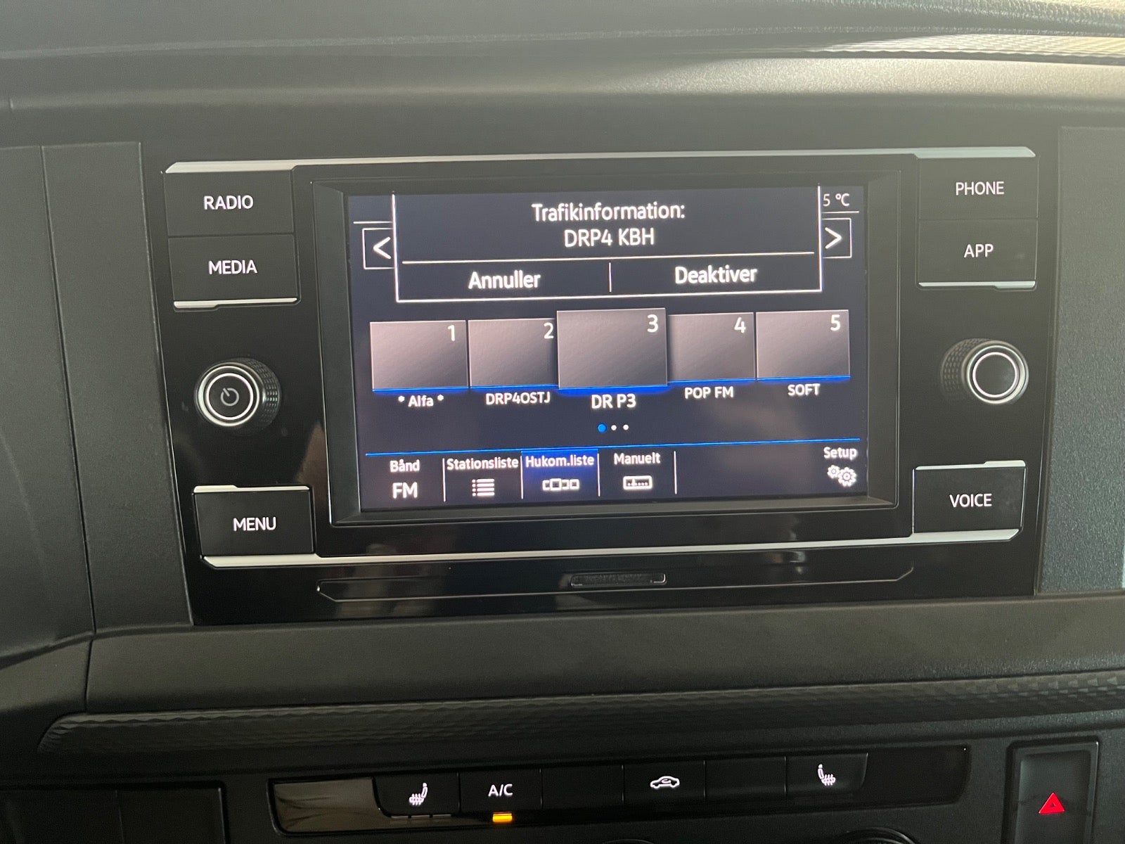 Billede af VW Transporter 2,0 TDi 150 Kassevogn DSG kort