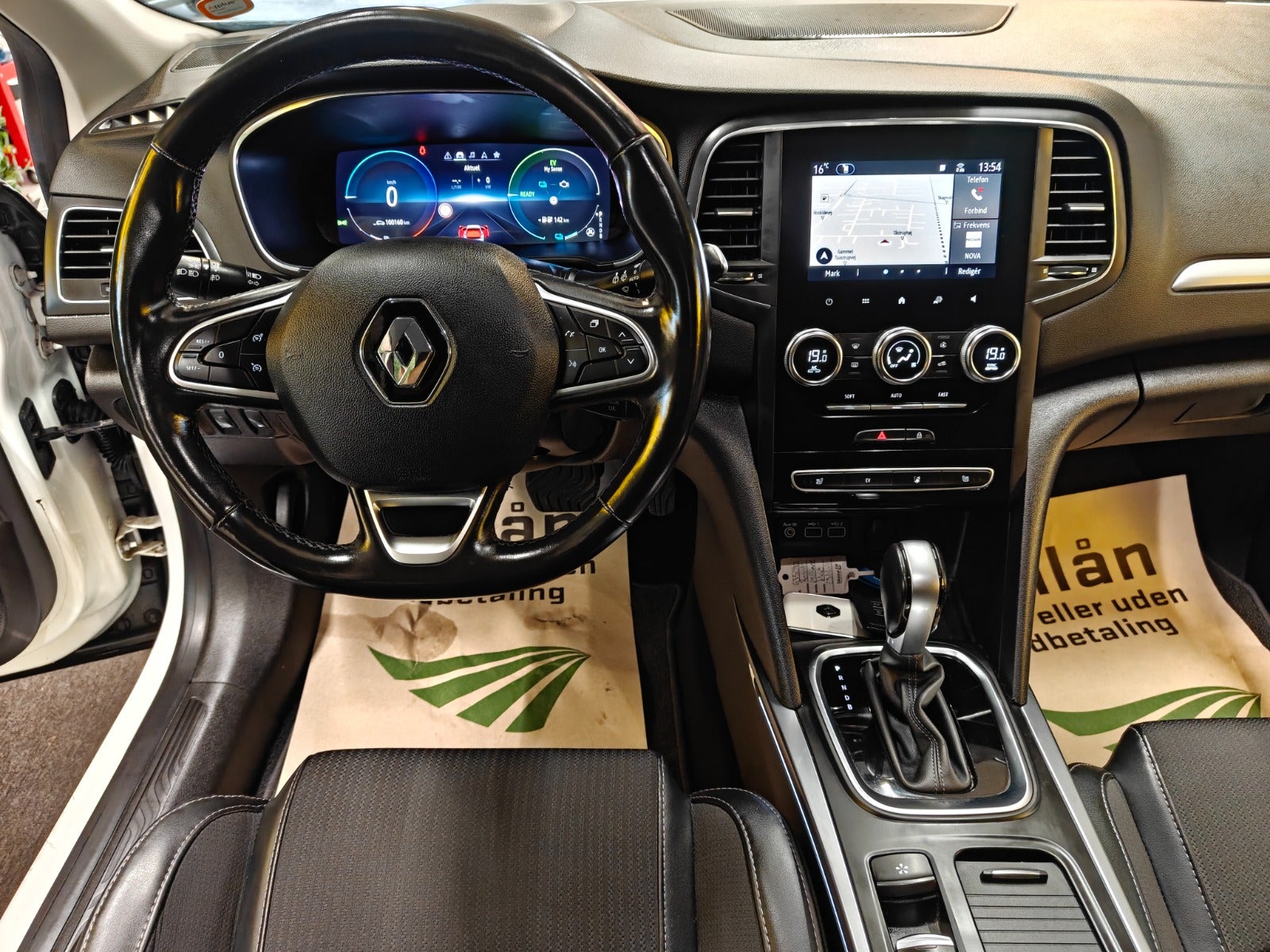 Billede af Renault Megane IV 1,6 E-Tech Zen Sport Tourer