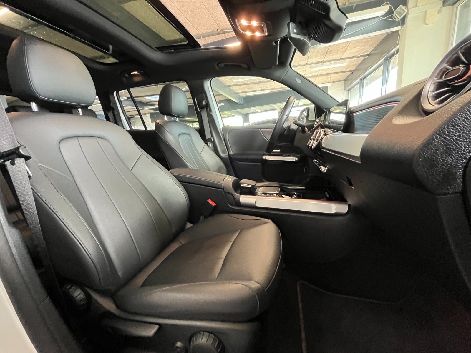 Billede af Mercedes EQB350  4Matic