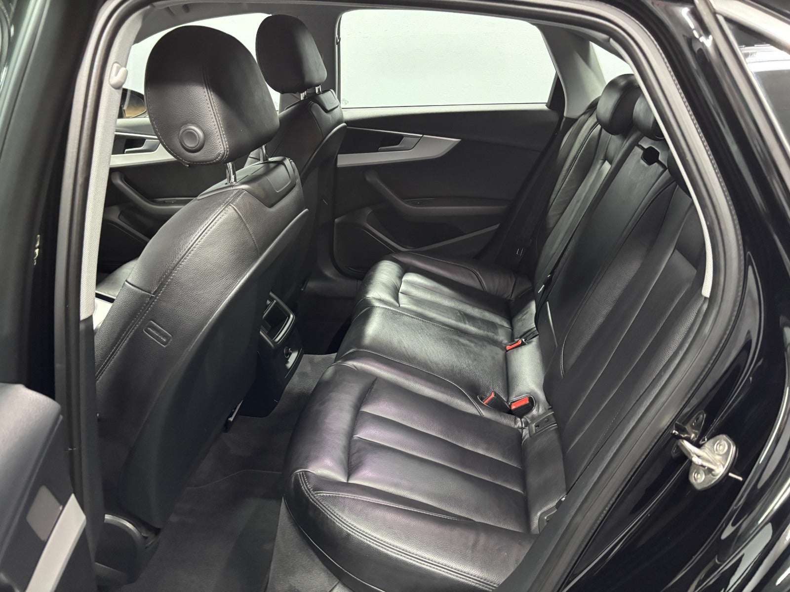 Billede af Audi A4 40 TFSi Prestige S-tr.