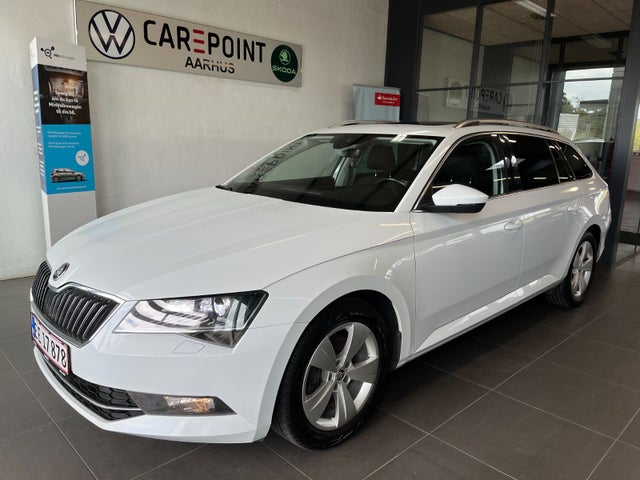 Skoda Superb 2,0 TDi 150 Style Combi DSG