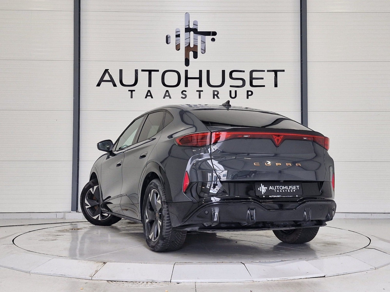 Billede af Cupra Tavascan 77