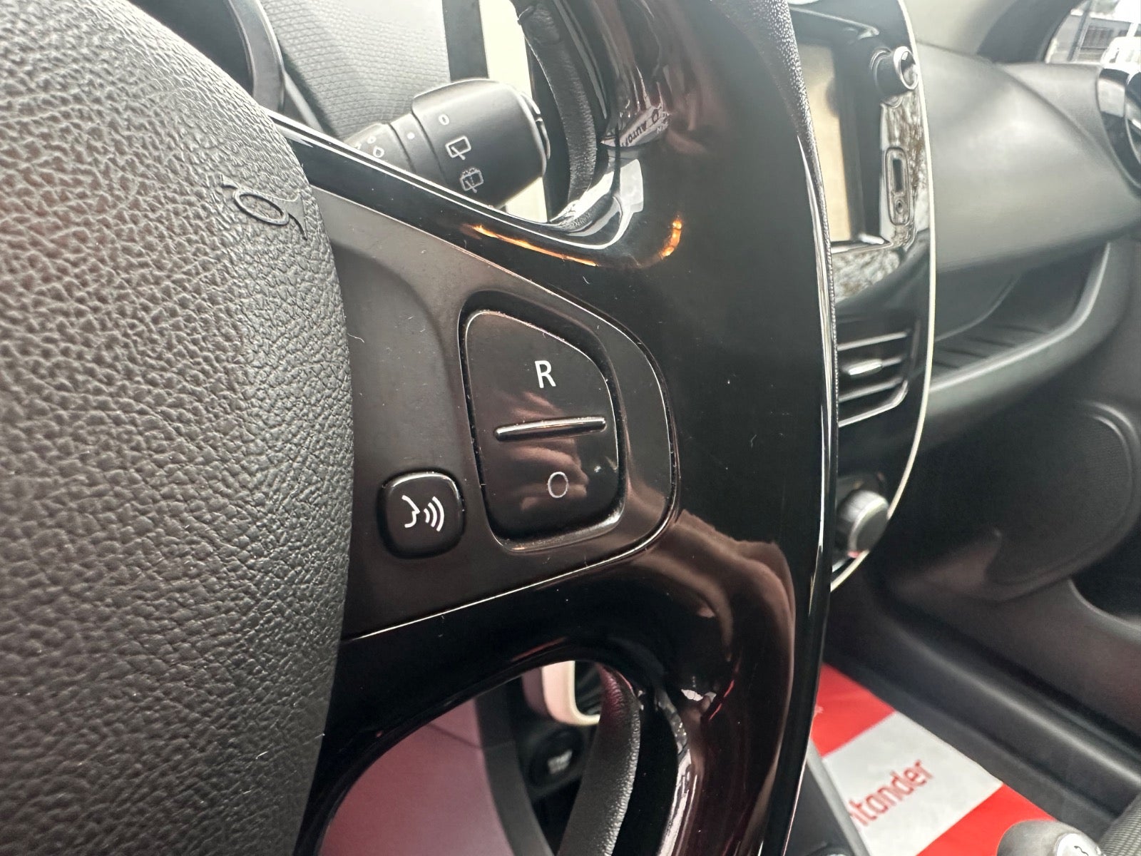 Renault Clio IV TCe 90 Expression Sport Tourer