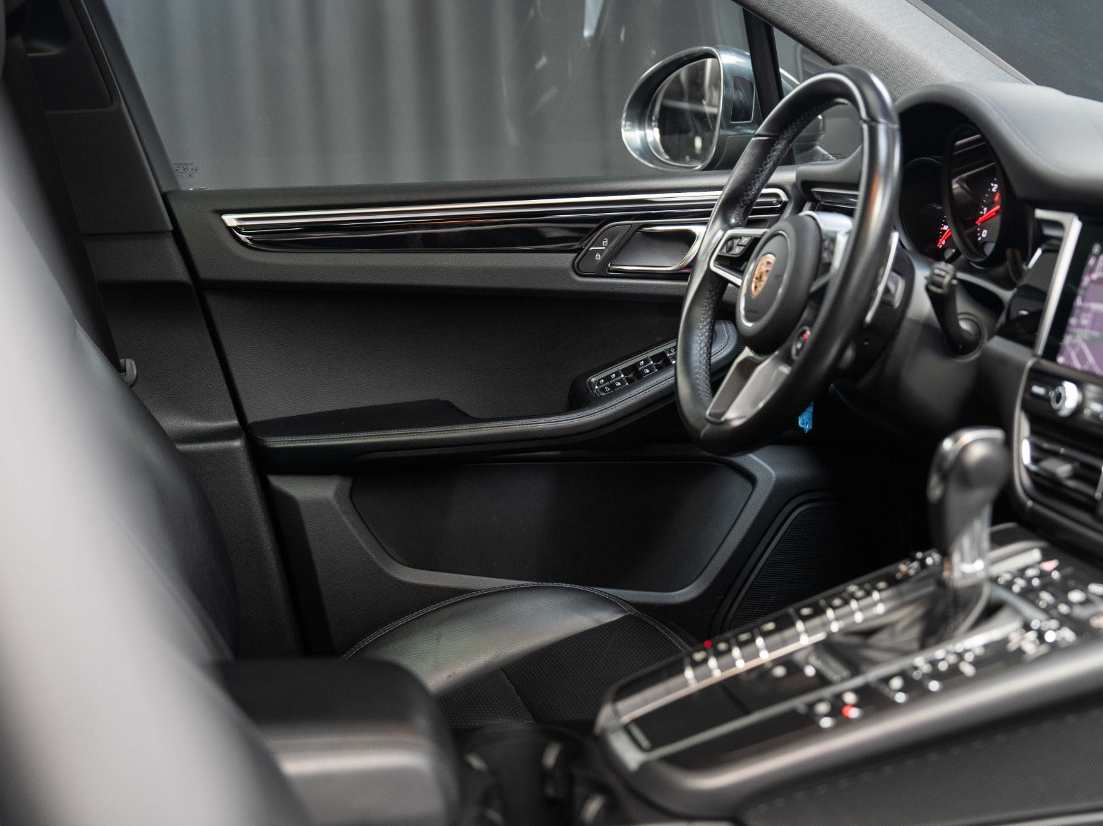 Gallery image 14 of 17