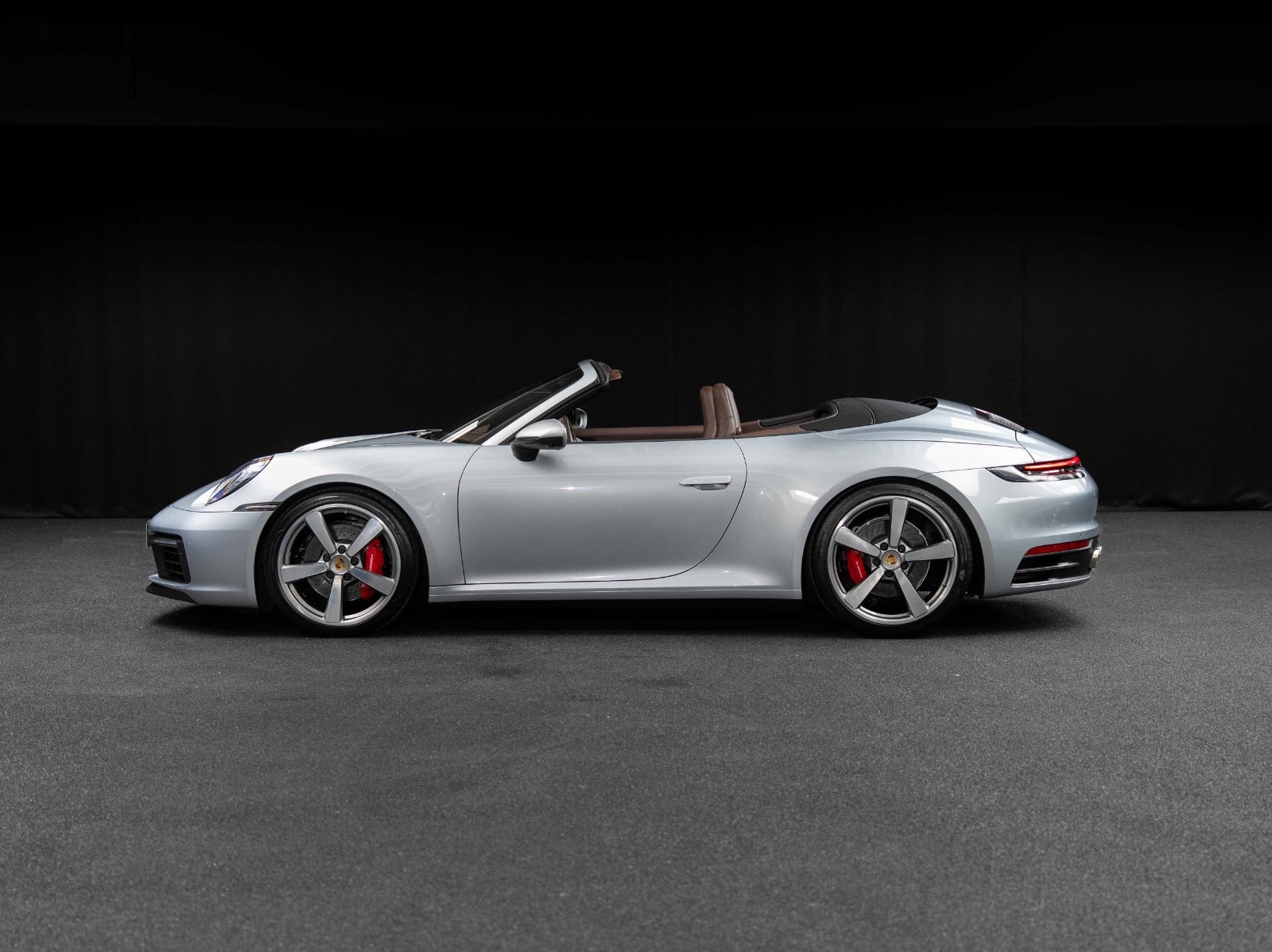 Gallery image 3 of 23