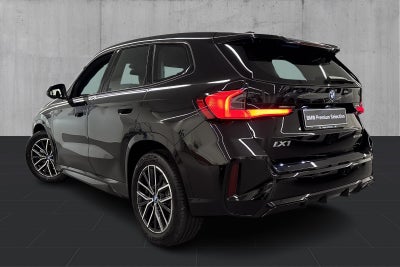 BMW iX1 eDrive20 M-Sport BMW iX1 eDrive20 M-Sport - 2