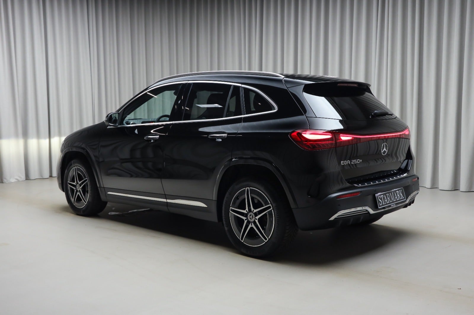 Mercedes-Benz EQA 250+ (3/8)