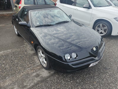 Alfa Romeo Spider 2,0 TS 16V 2d