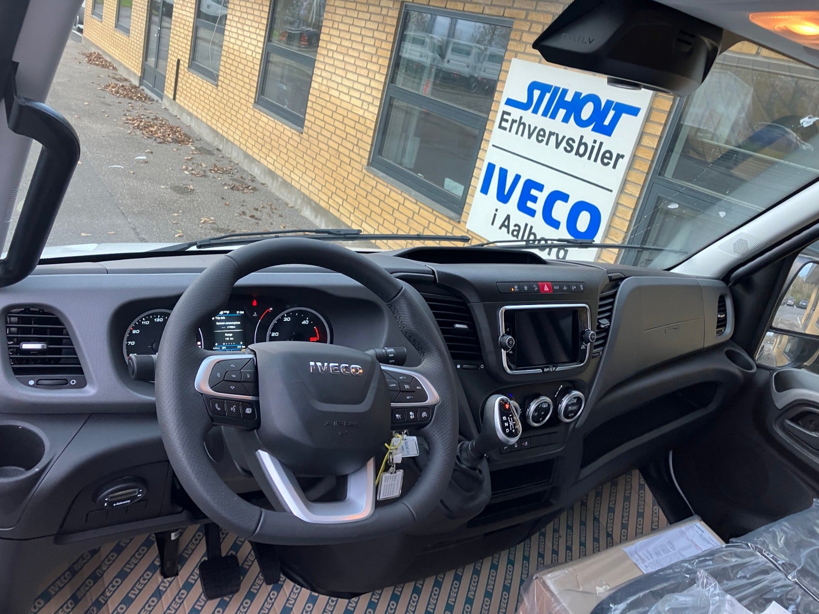 Billede af Iveco Daily 3,0 35S18 12m³ Van AG8