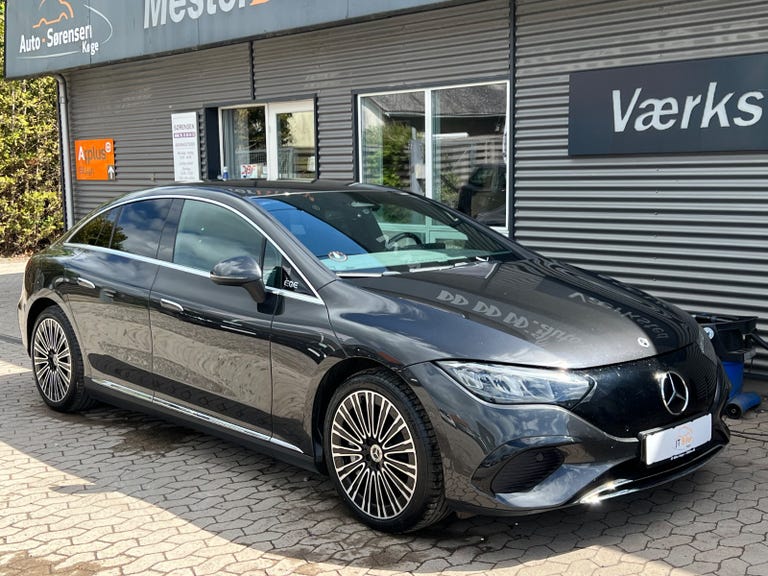 Mercedes EQE350+ Electric Art