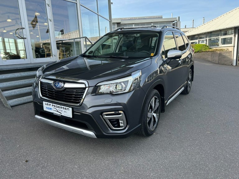 Subaru Forester e-Boxer Summit L-tr.