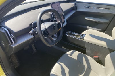 Volvo EX30 Extended Range Plus Volvo EX30 Extended Range Plus - 4