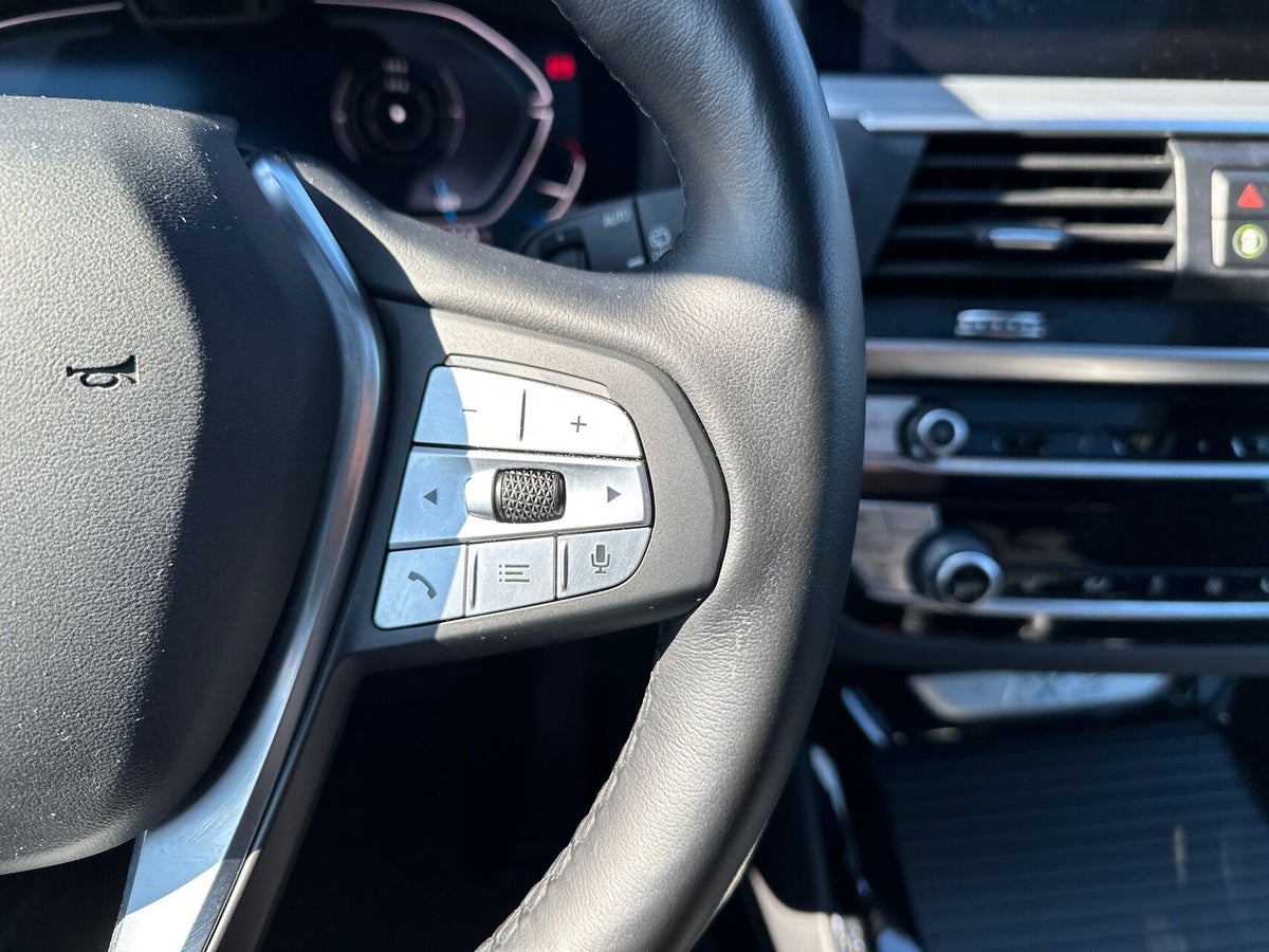 BMW iX3 Charged Plus billede 18