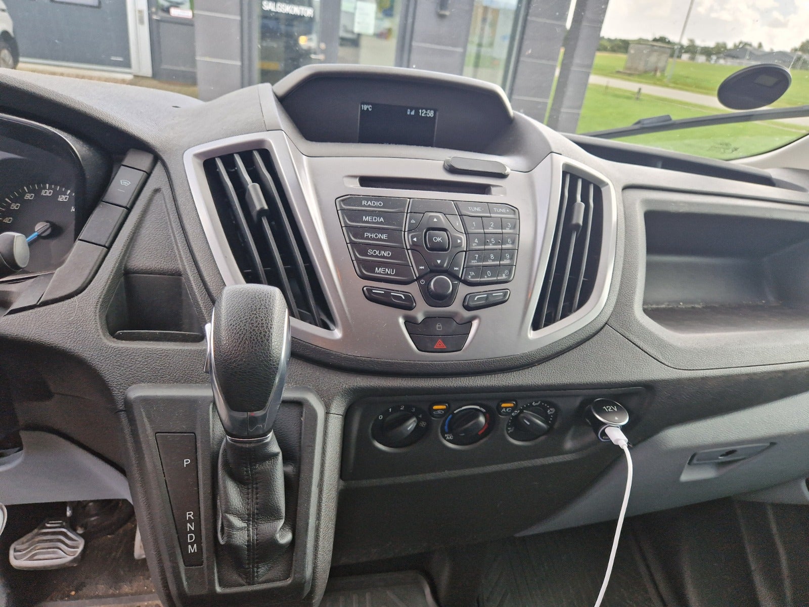Billede af Ford Transit 350 L2 Van 2,0 TDCi 130 Trend aut. H2 FWD