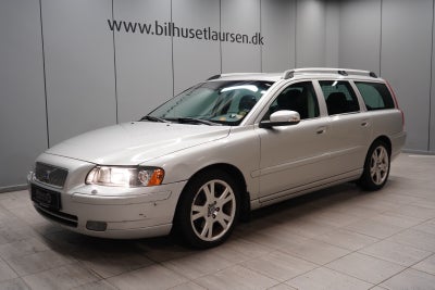 Volvo V70 2,5 T Momentum aut. 5d