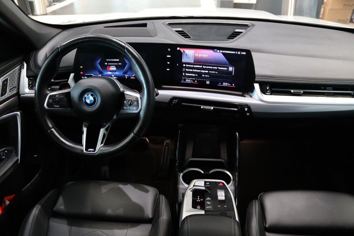 BMW iX1 xDrive30 Fully Charged M-Sport billede 7