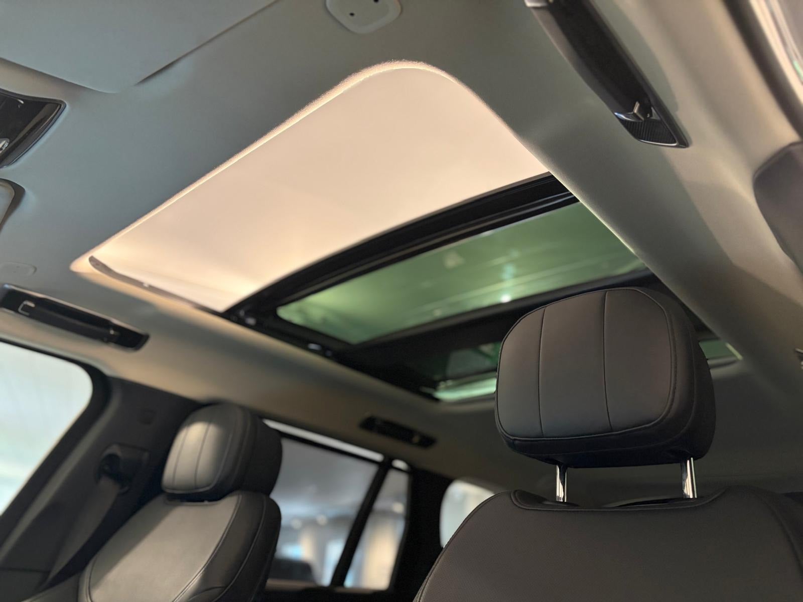 Land Rover – Range Rover