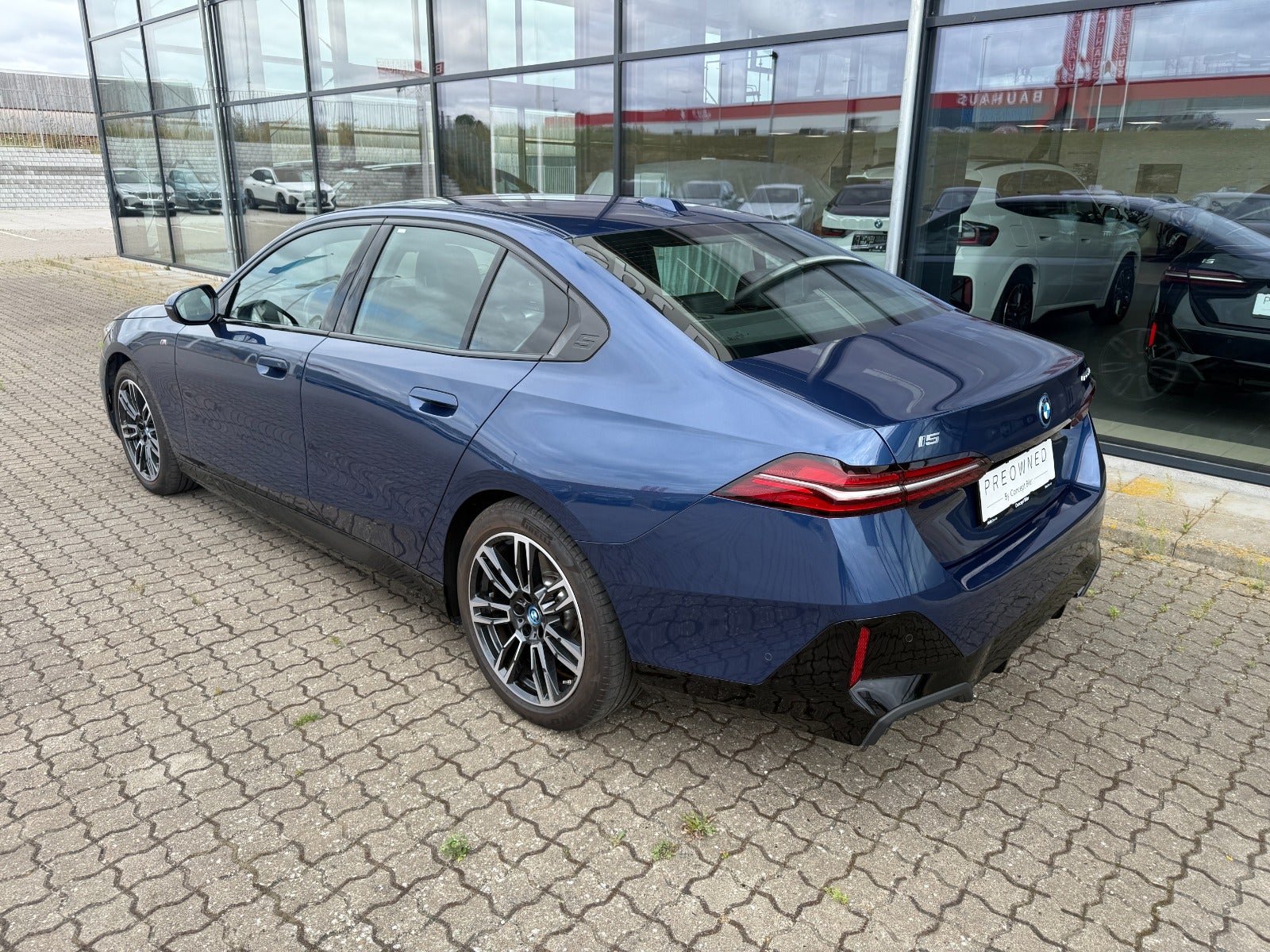 BMW i5 eDrive40 M-Sport 4d - 4
