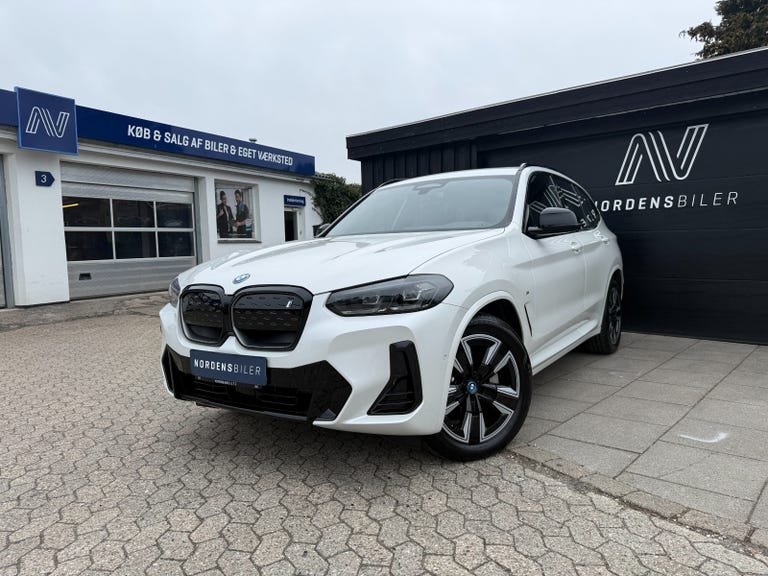 BMW iX3 Charged M-Sport