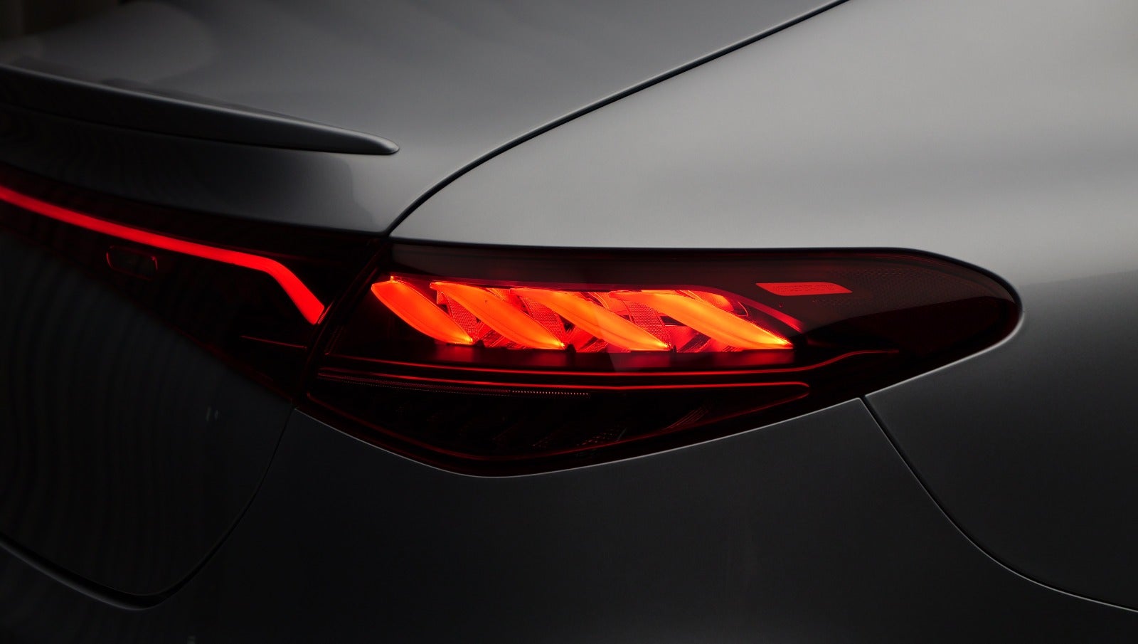 Mercedes EQE350+ AMG Line