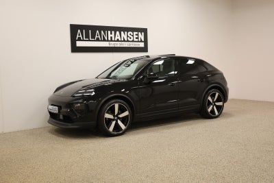 Porsche Macan 4   5d