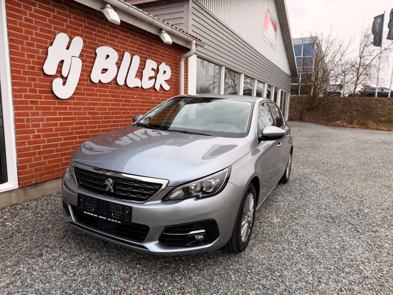 Peugeot 308 BlueHDi 130 Selection Sky EAT8