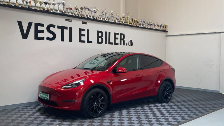Tesla Model Y RWD