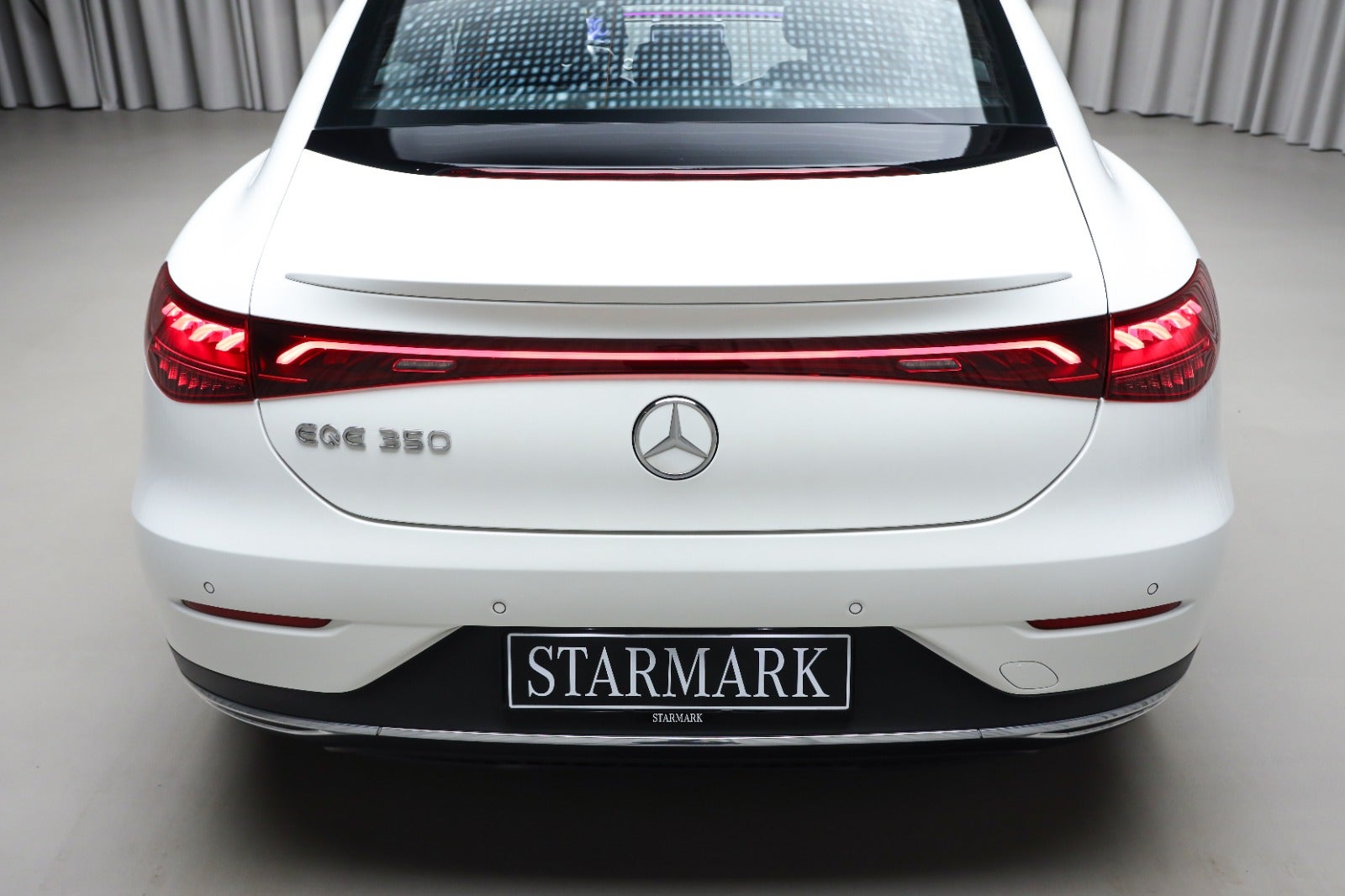 Mercedes-Benz EQE 350