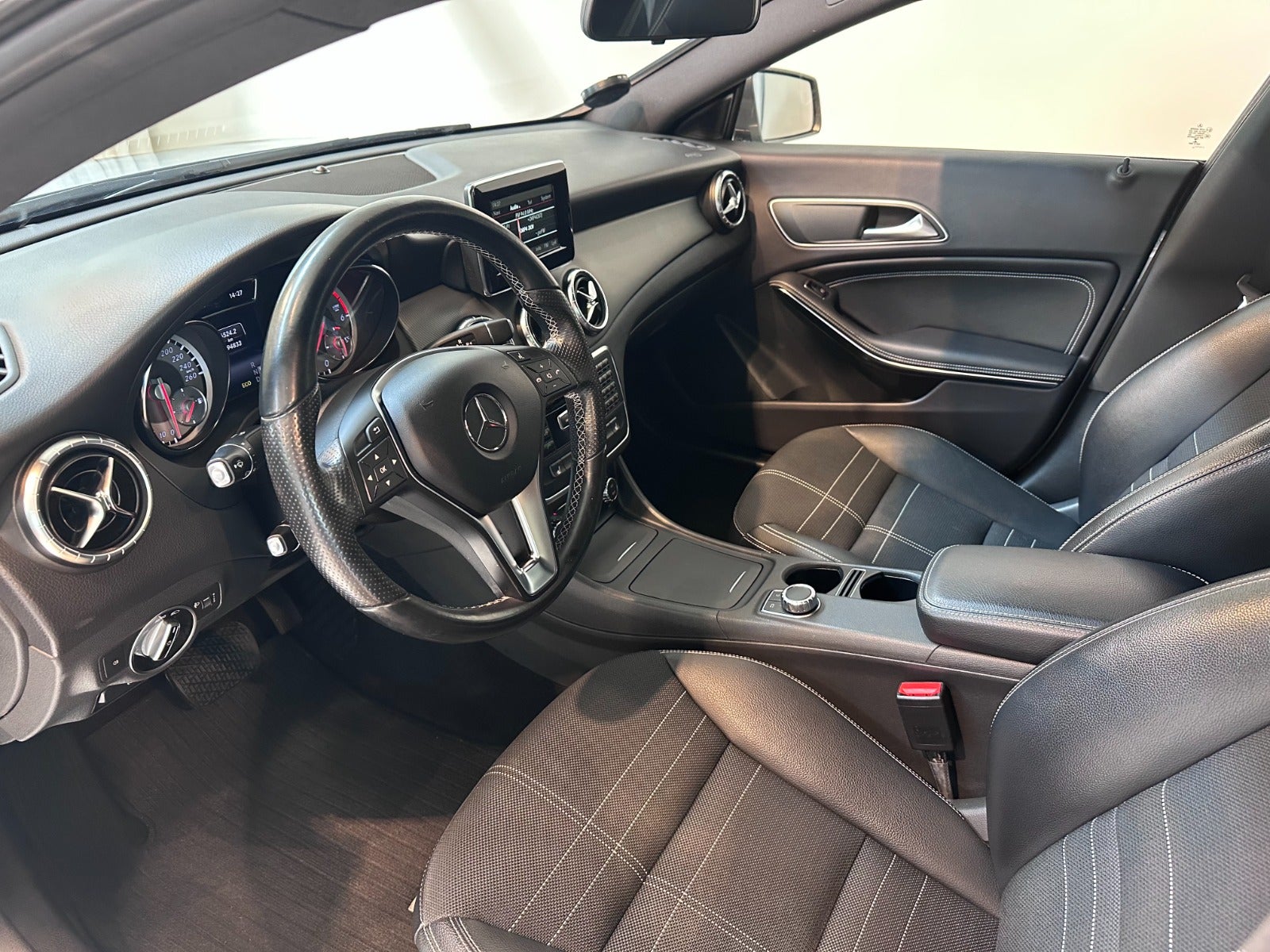 2014 Mercedes CLA200