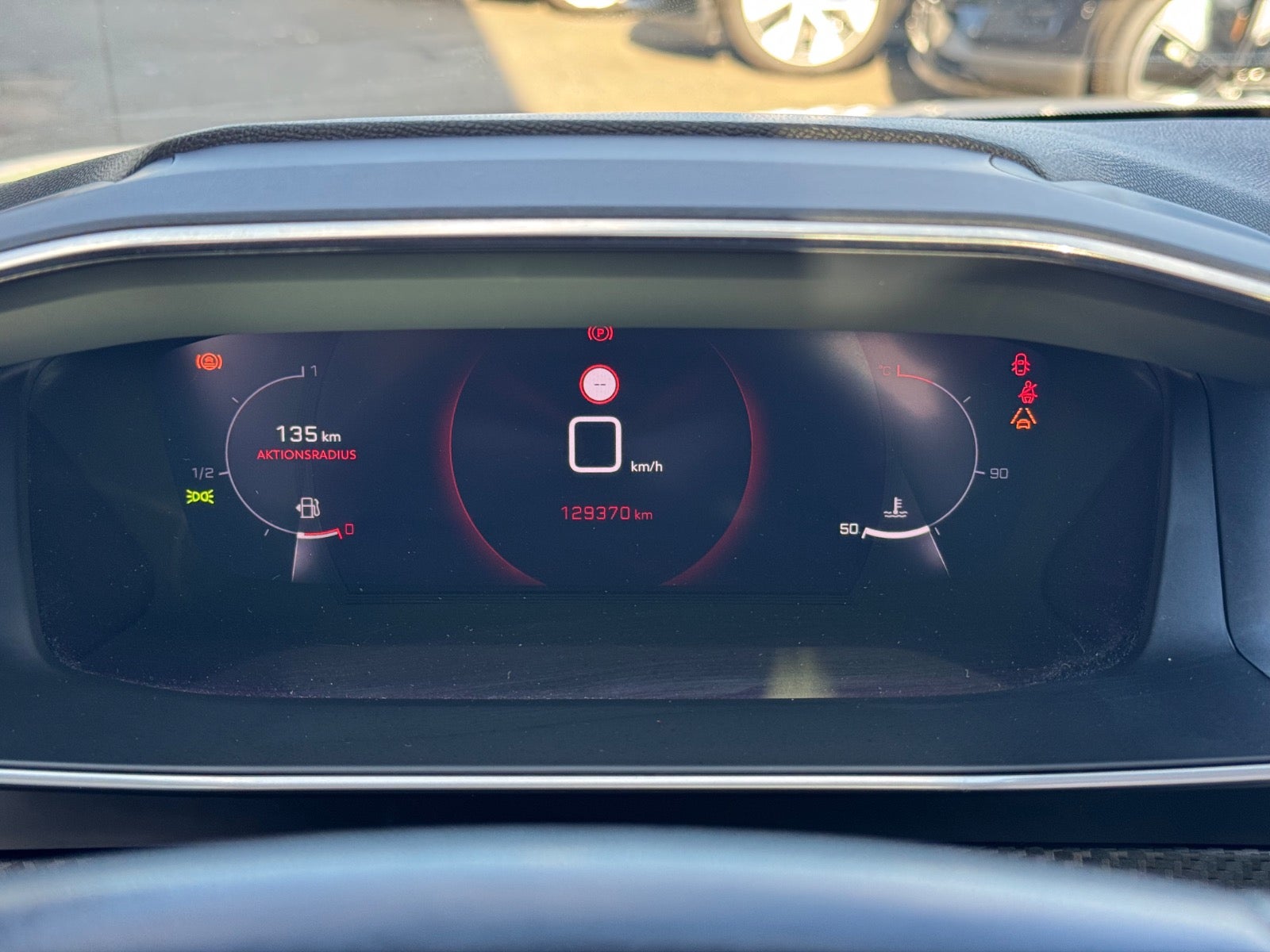 Billede af Peugeot 208 1,5 BlueHDi 100 Allure Sky