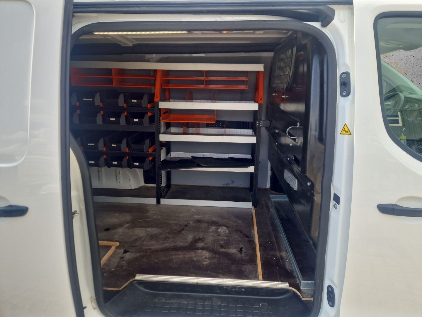 Billede af Peugeot Expert 2,0 BlueHDi 120 L2 Plus Van
