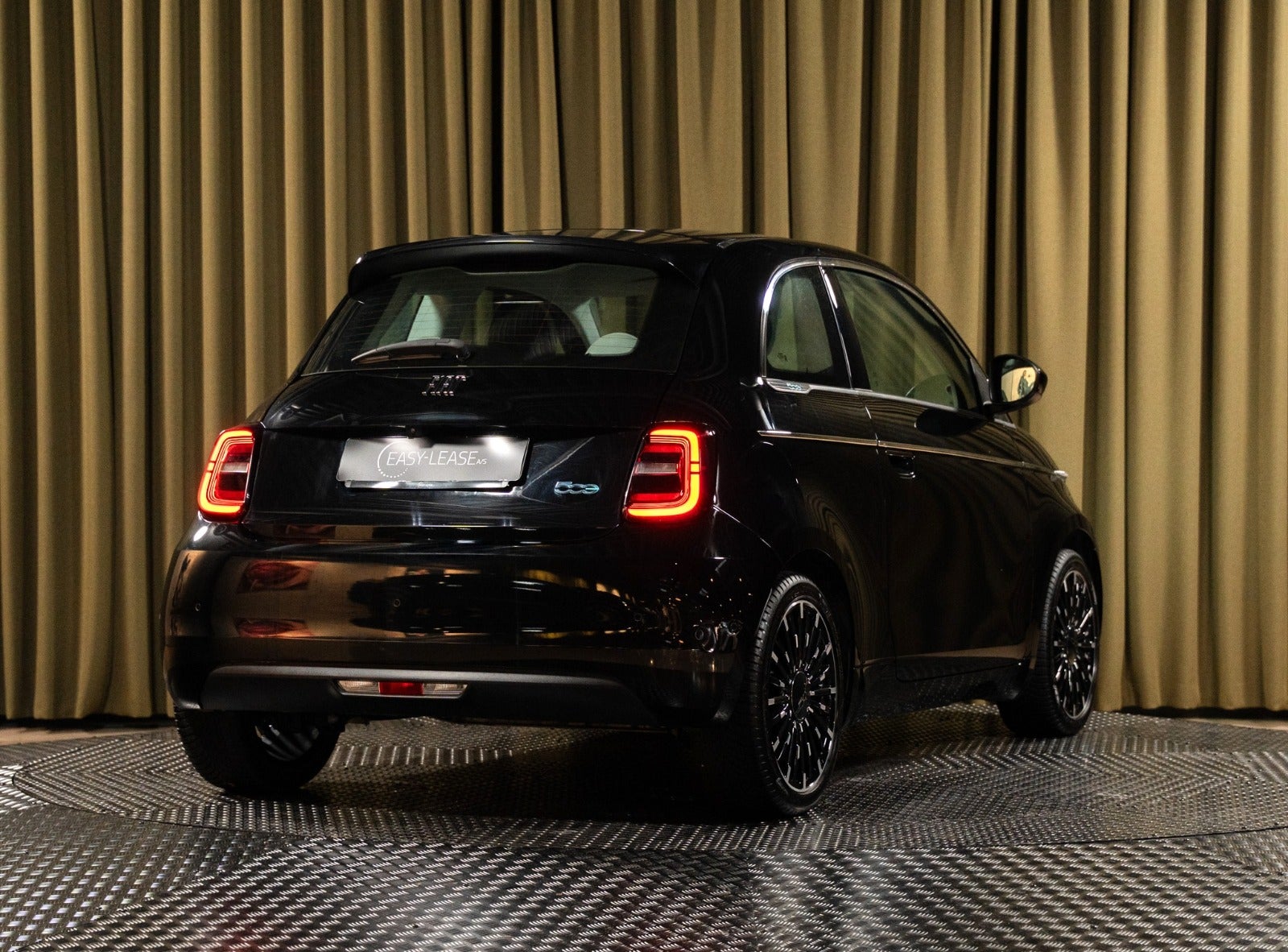 Billede af Fiat 500e 42 la Prima by Bocelli