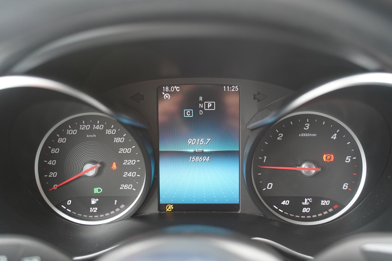 Billede af Mercedes C220 d 2,0 AMG Line stc. aut.