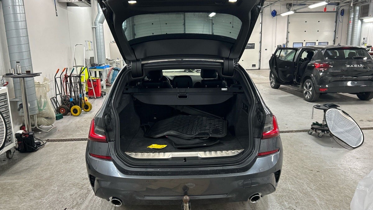 BMW 330e Touring M-Sport aut. billede 15