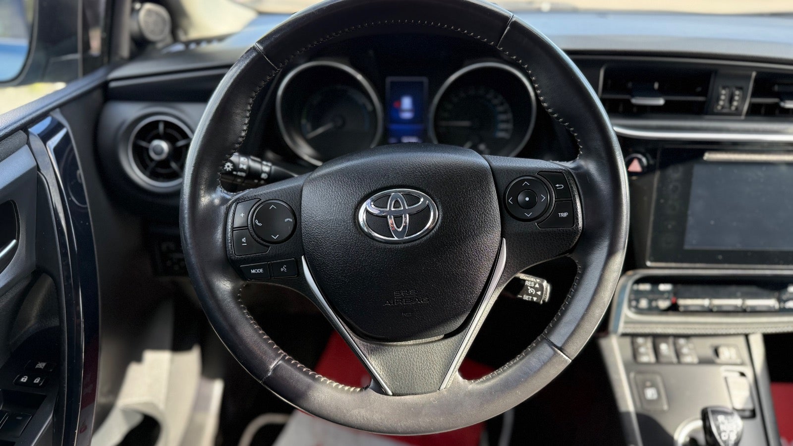 Billede af Toyota Auris 1,8 Hybrid H2 Comfort Touring Sports CVT