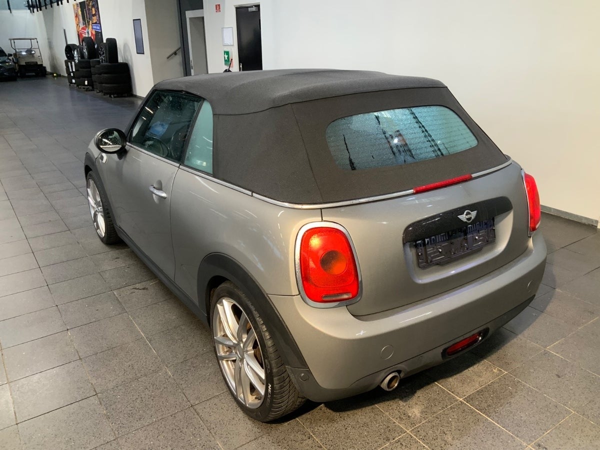 MINI Cooper (2/8)