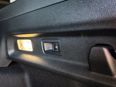Ford Explorer Premium Extended Range