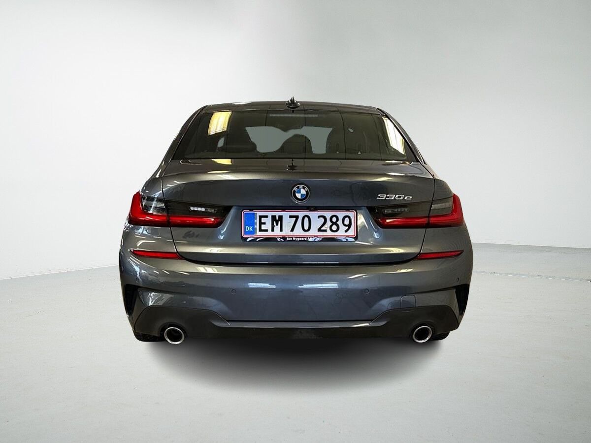 BMW 330e M-Sport aut. billede 4