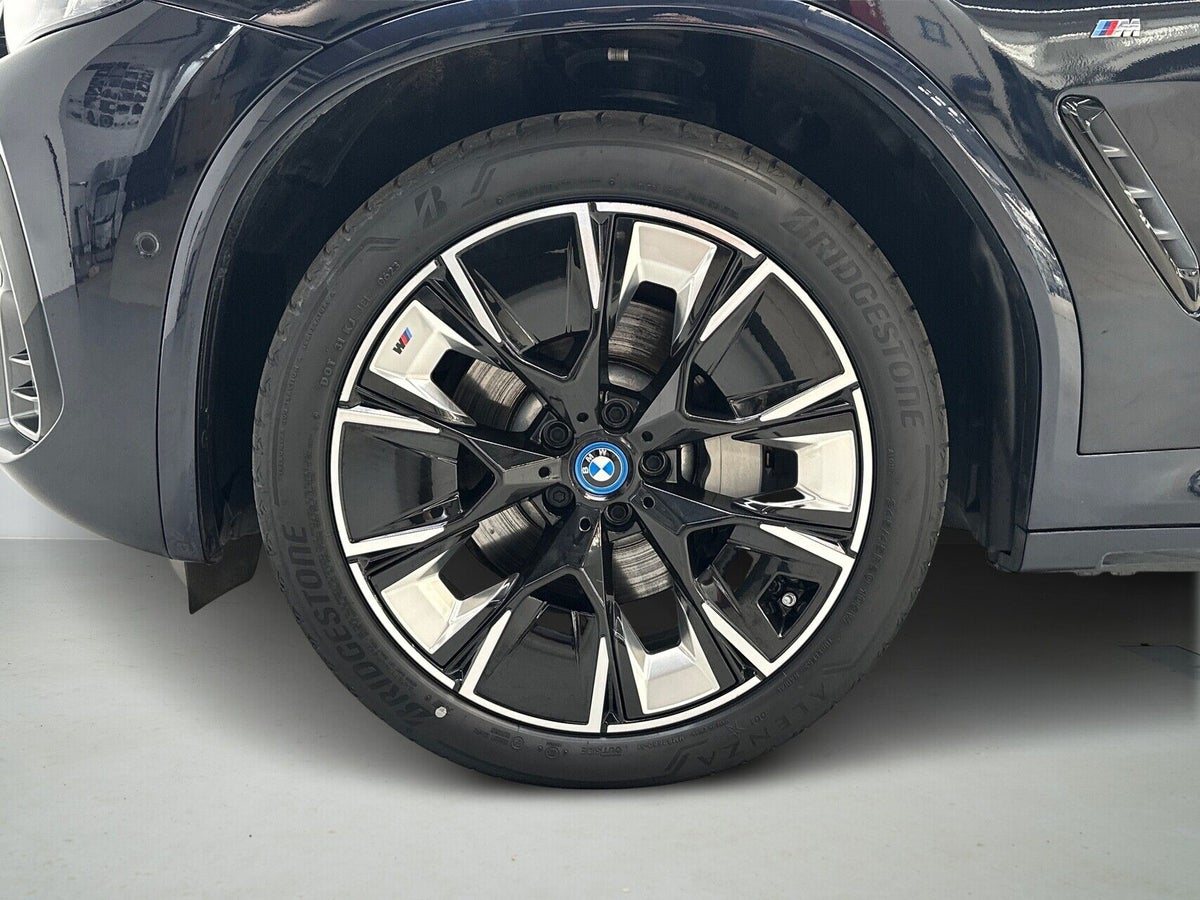 BMW iX3 Charged Plus M-Sport billede 8