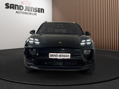 Porsche Macan 4 Van