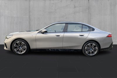 BMW i5 eDrive40 M-Sport - 1