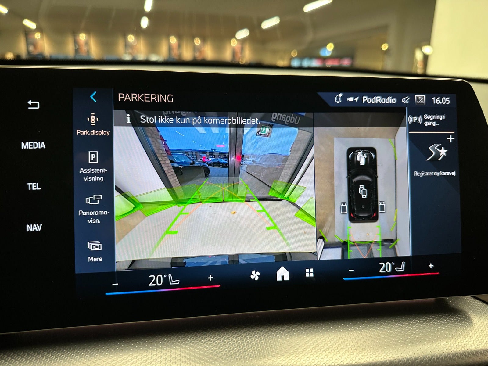 Billede af BMW iX1  eDrive20 Fully Charged M-Sport