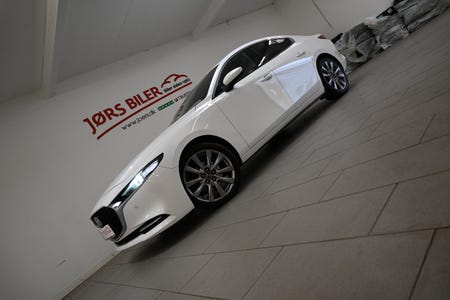Mazda 3 SkyActiv-X 180 Cosmo aut.