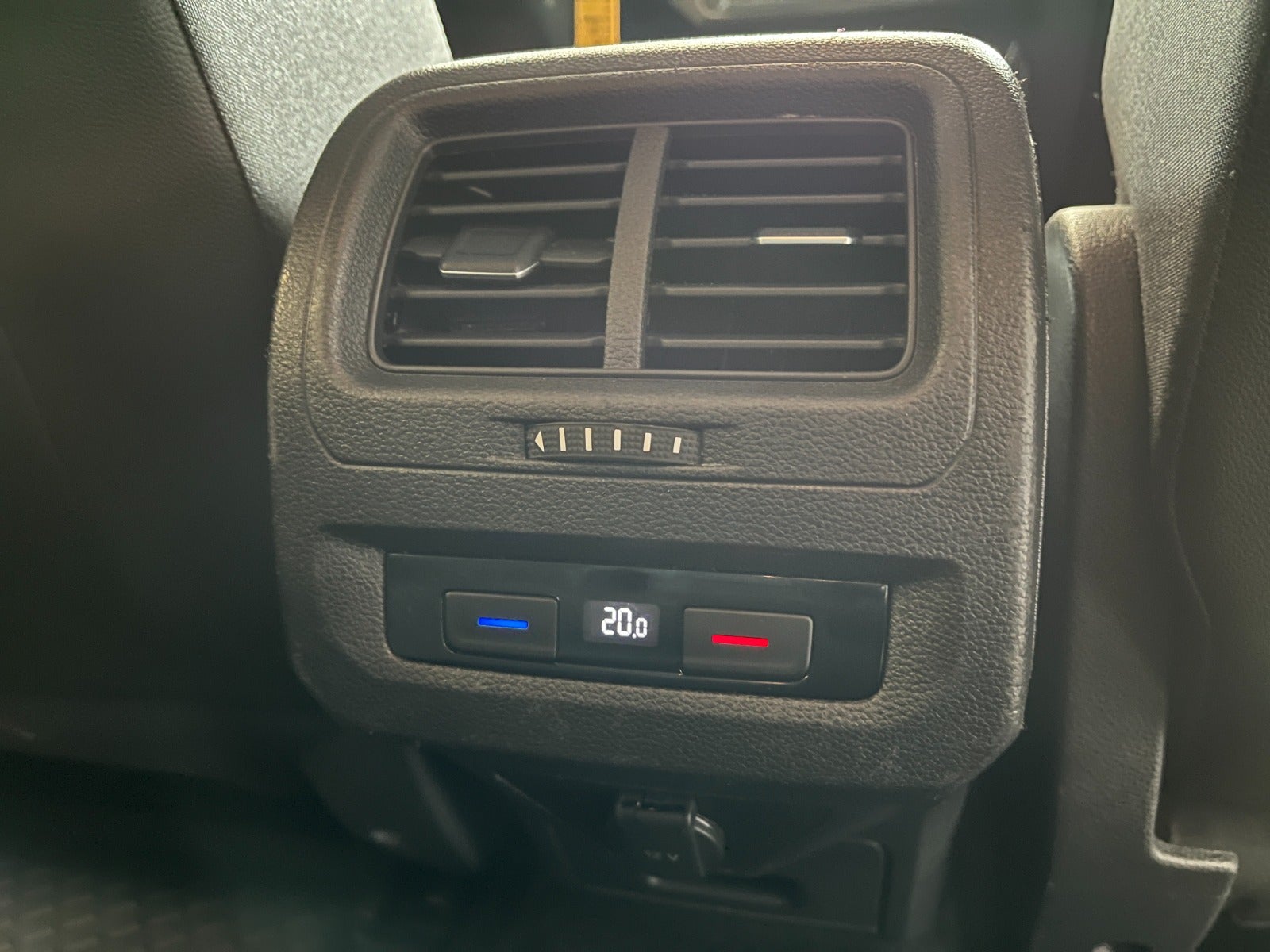 Billede af VW Touran 1,6 TDi 115 IQ.Drive DSG 7prs