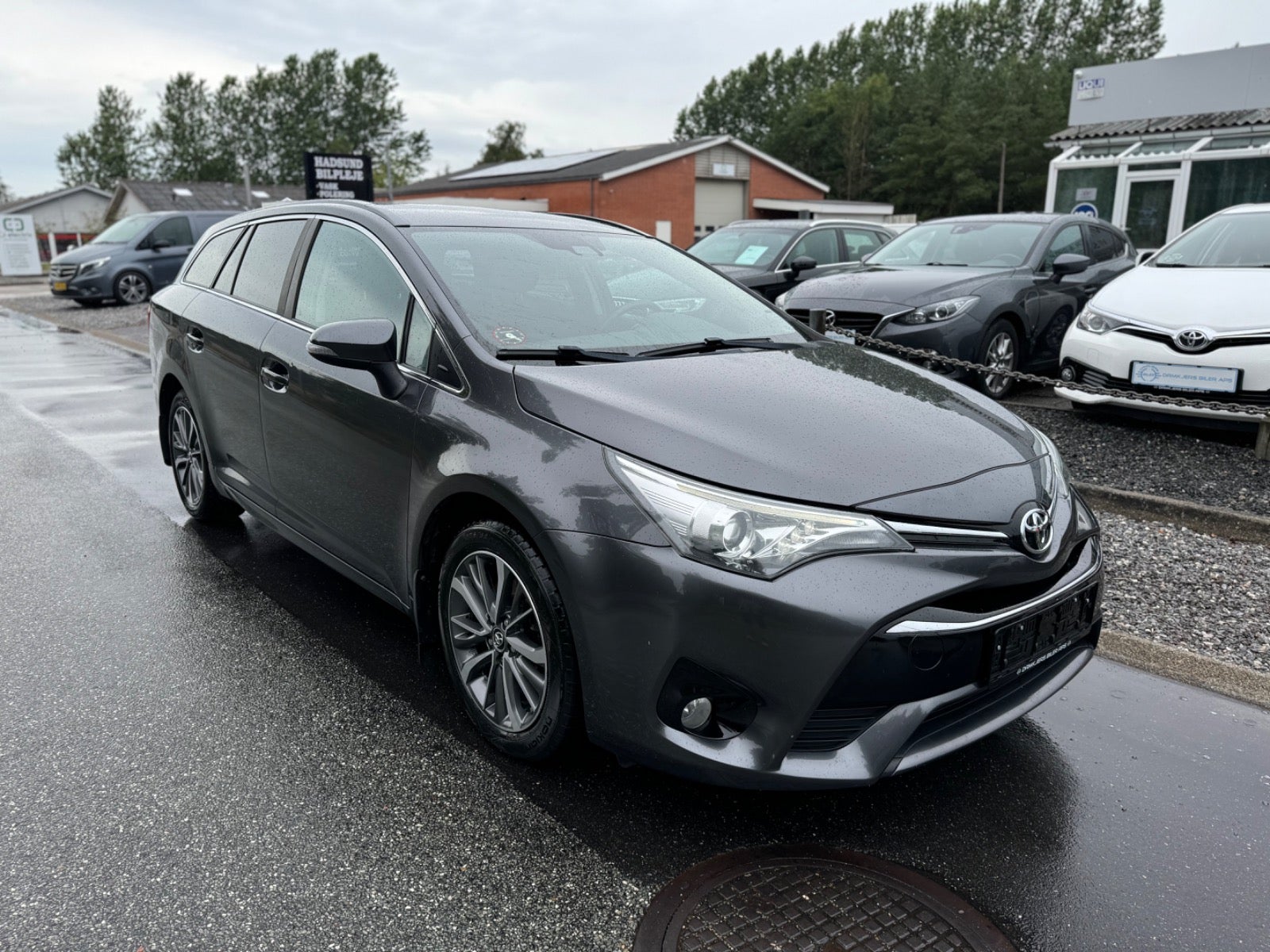 Toyota Avensis 2016